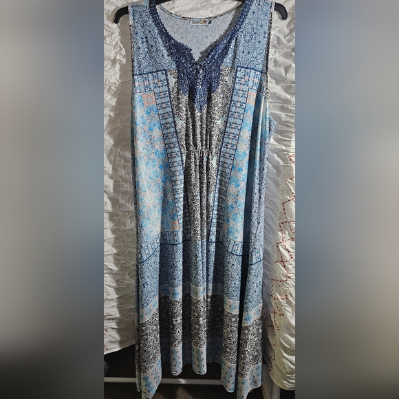 Unity World Wear Blue and White Maxi Dress - Picture 1 of 4